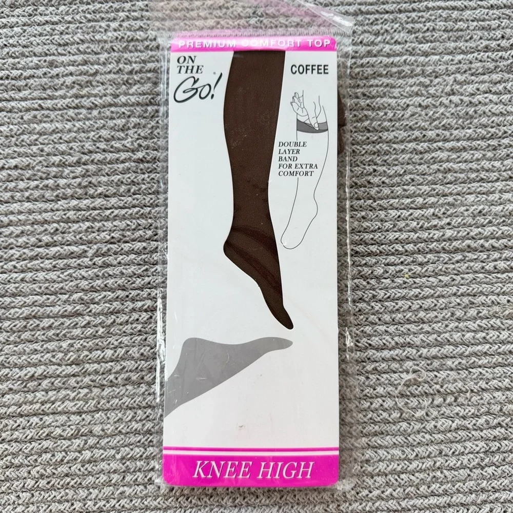 Lot of 5 Vintage Hanes Pantyhose Tights Nylons Pearl Coffee Beige NWT Deadstock